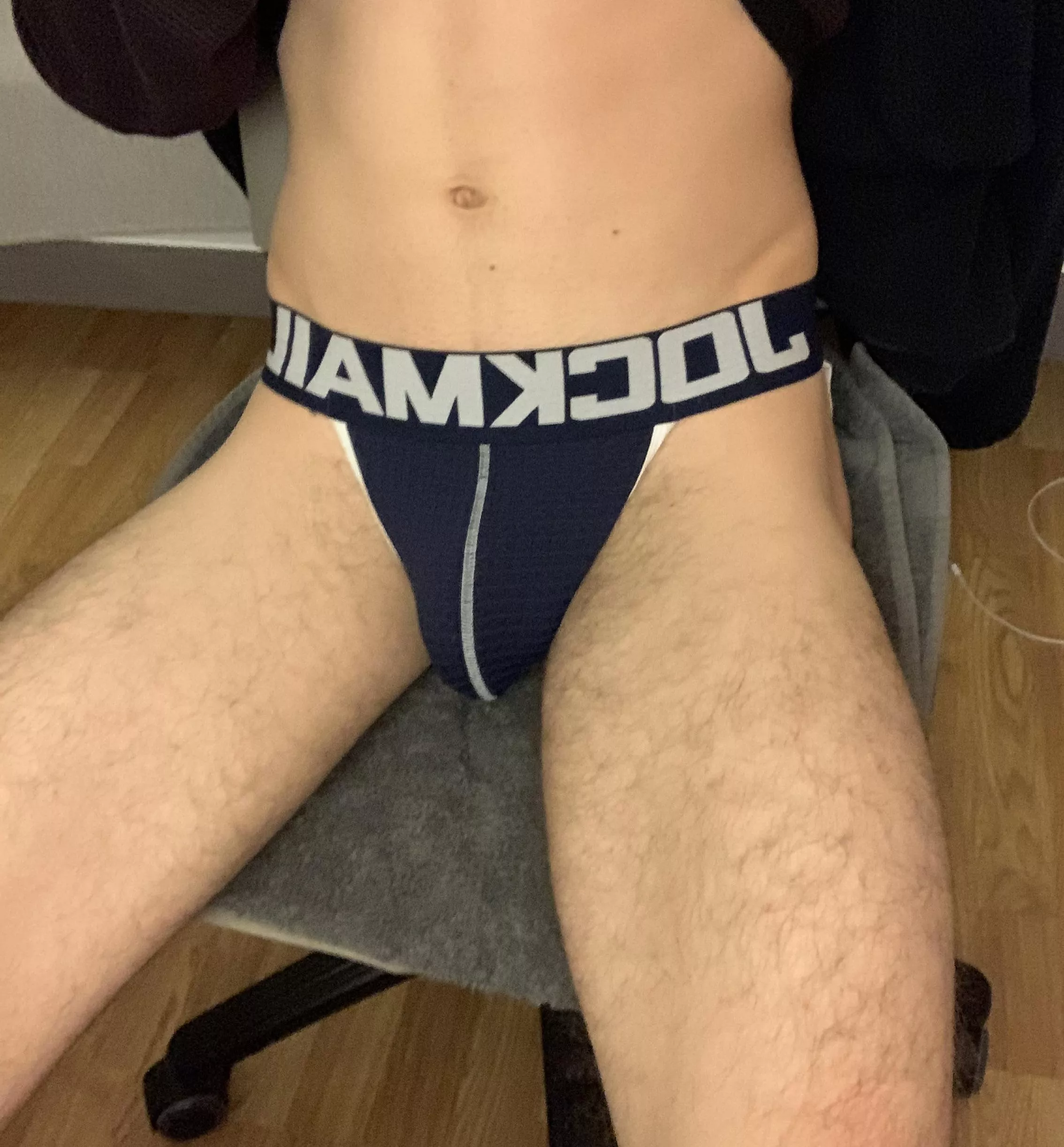 21 im bored who wants to help me get this off?