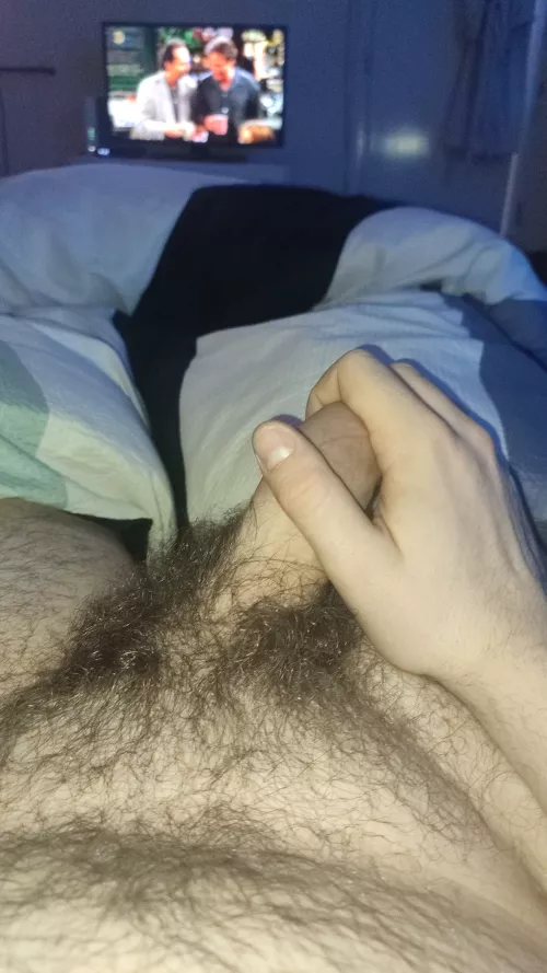 22 top looking for a bottom/verse. Toys/fingering is a huge+. Anyone is welcomed. Snap: marko1107