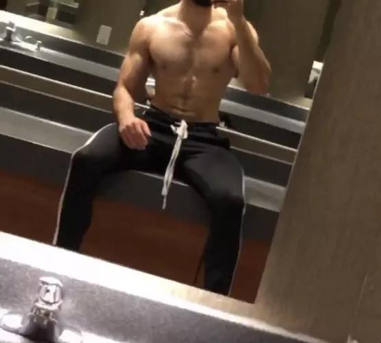 25 Str8/Bi Arab bro Fit USA MI snap: Andrewtamimi