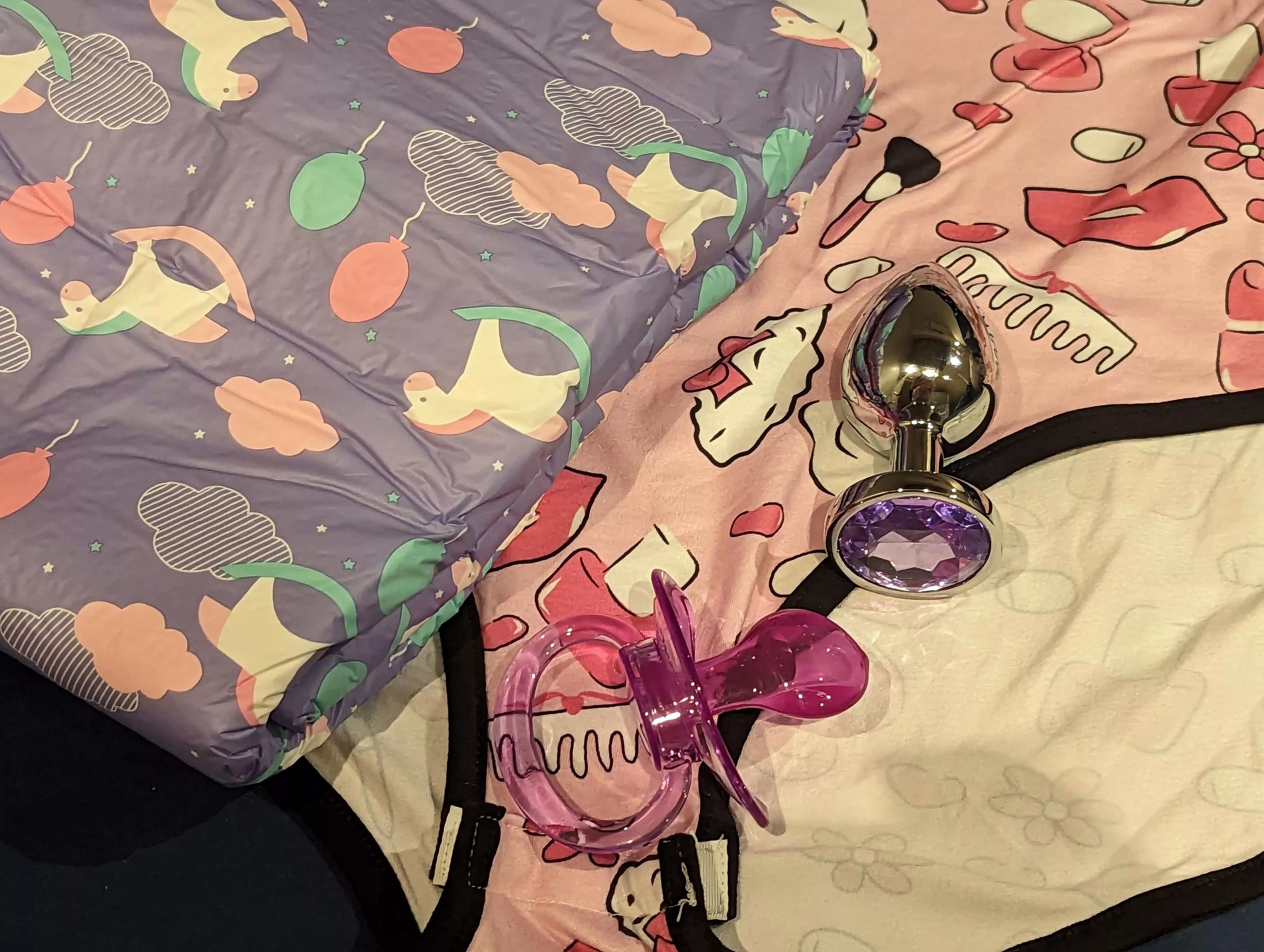 An unexpected bachelorette night means Little Emily gets to come out! Can you guess my favorite color?