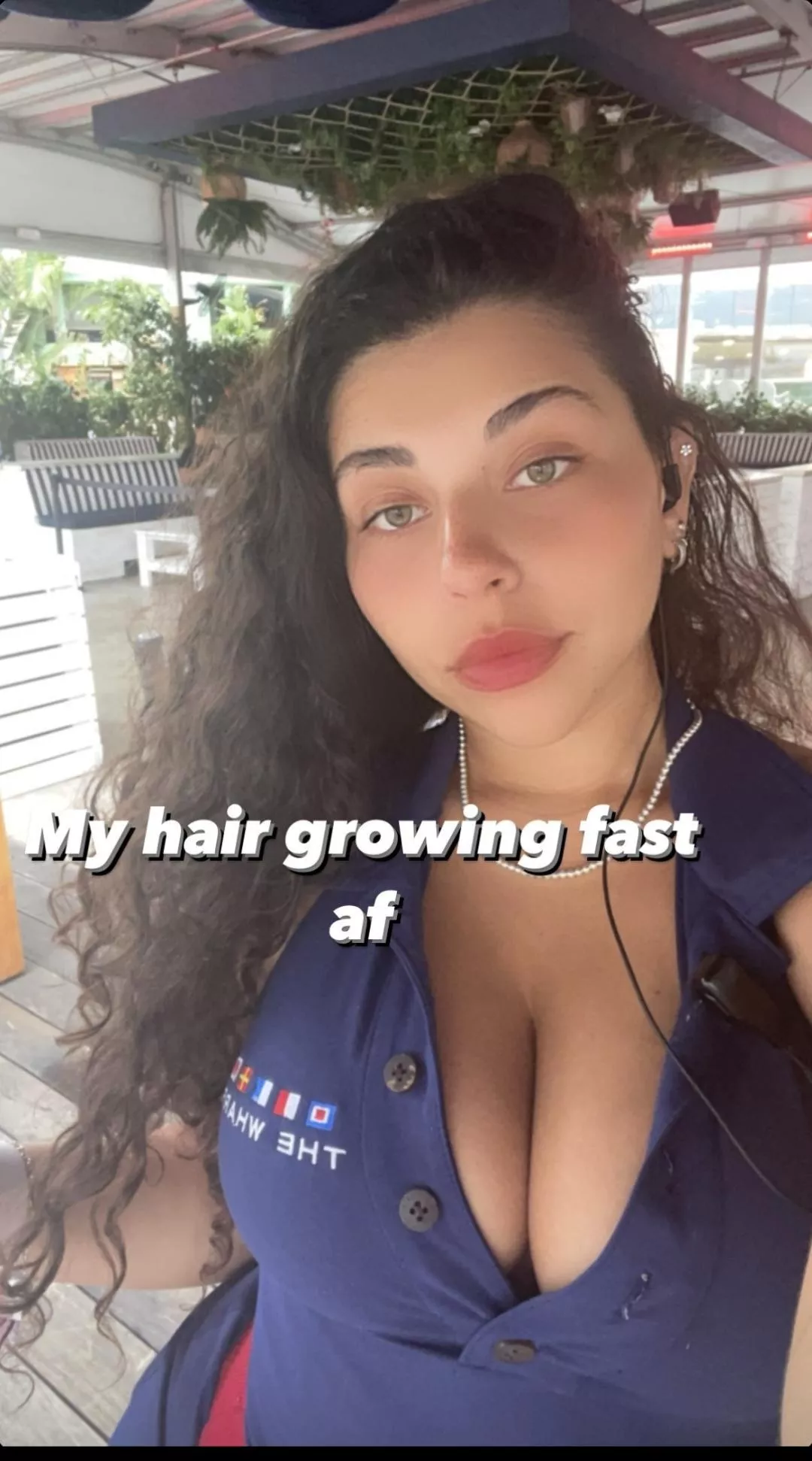 Anyone know her insta @??