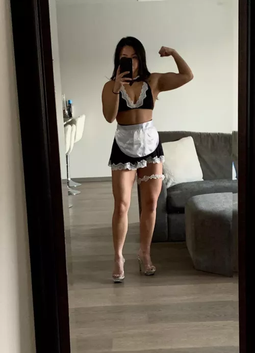 Asian Muscle Mommy Maid 😈 great title