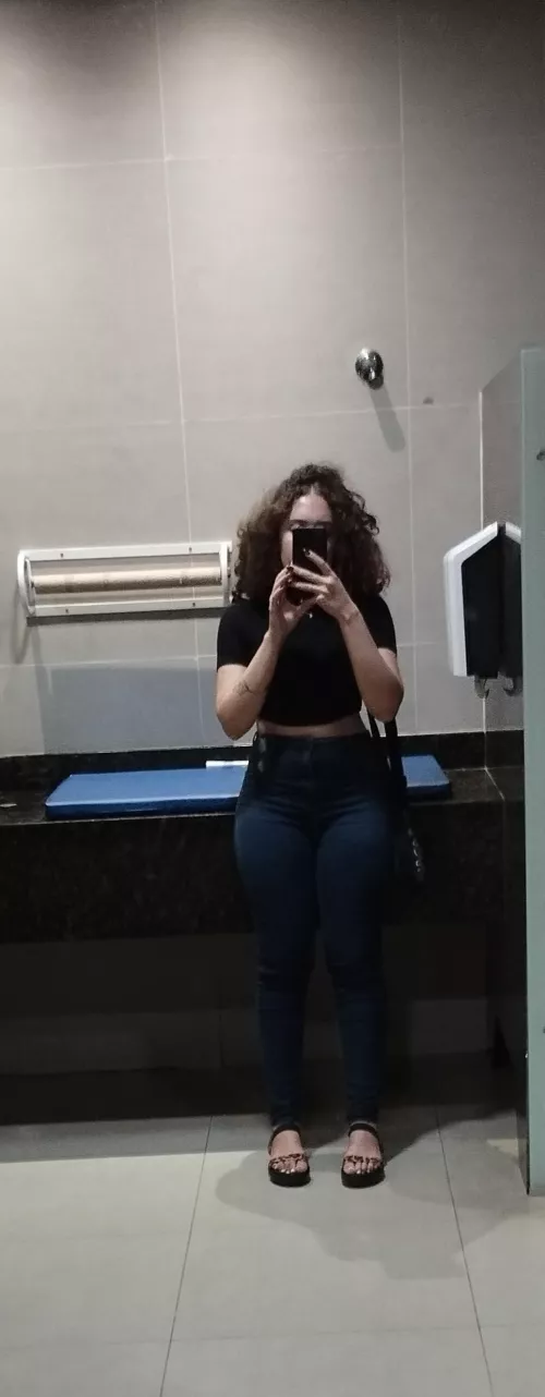 Come to see a latin big botty here 🔥