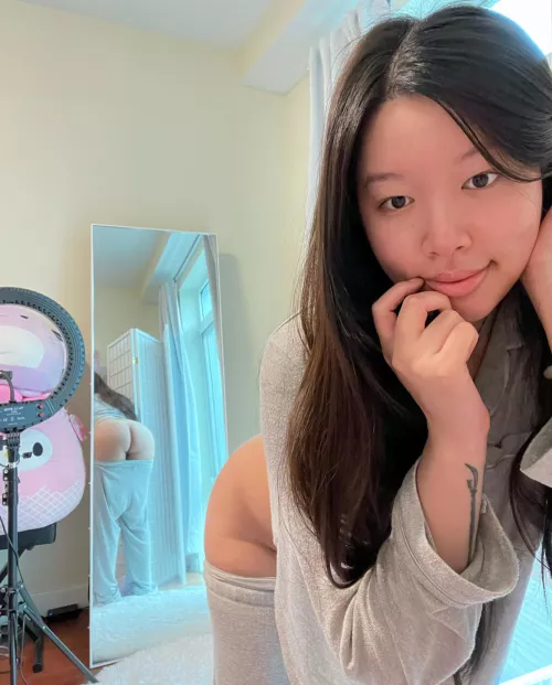 Don’t look in the mirror! >.<