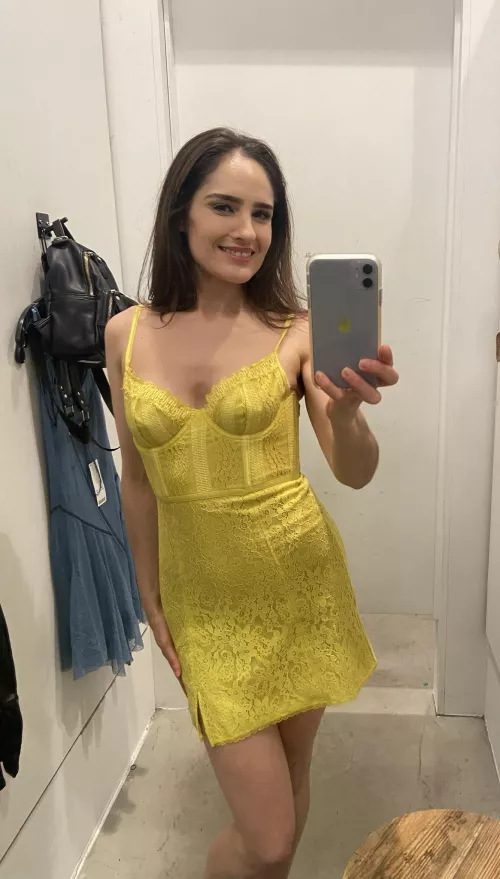 Dressing room try on!
