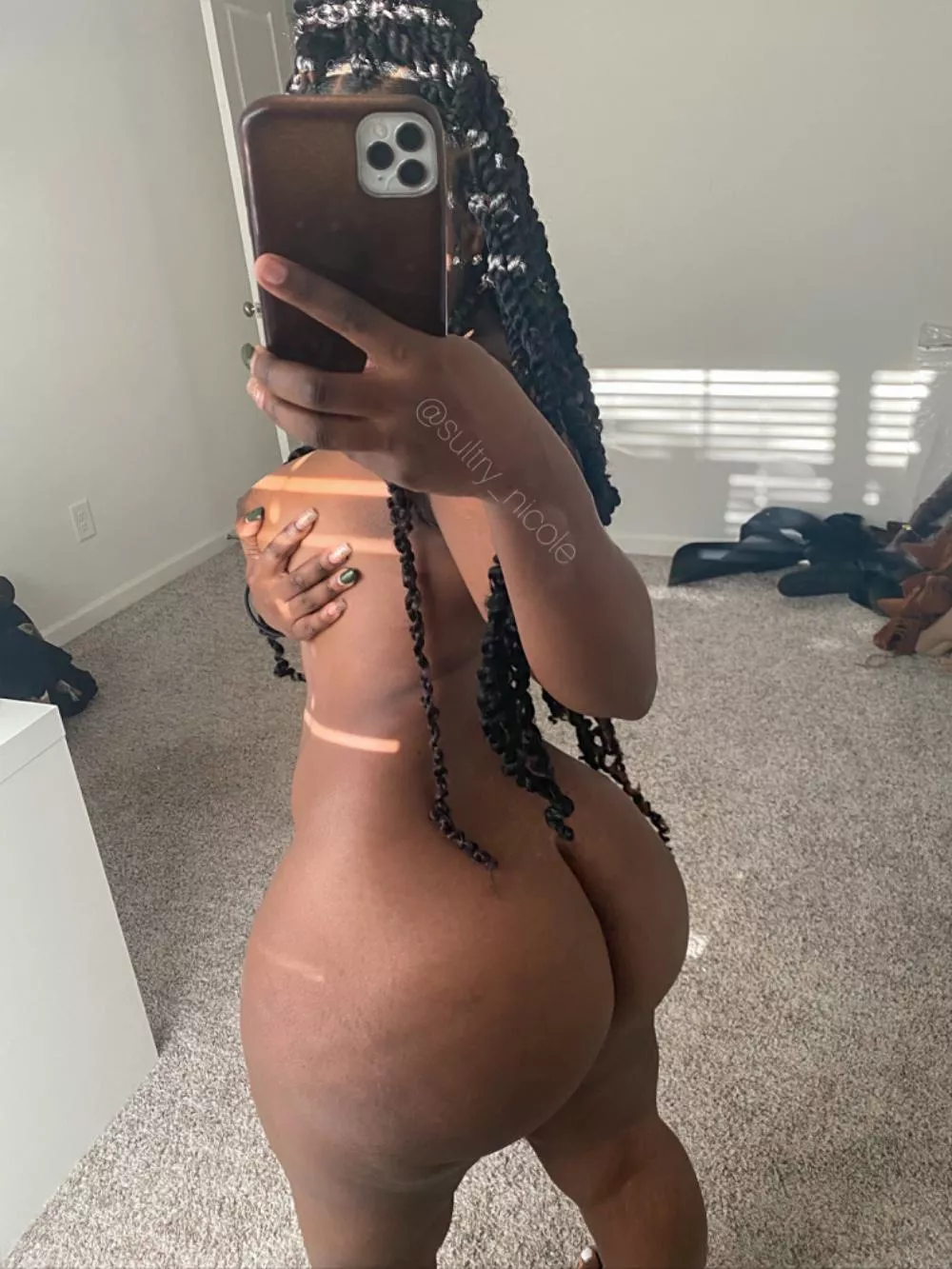 give my pussy a kiss?