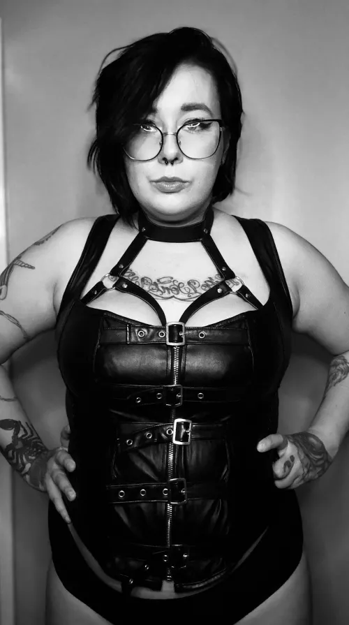 I said on your knees😈