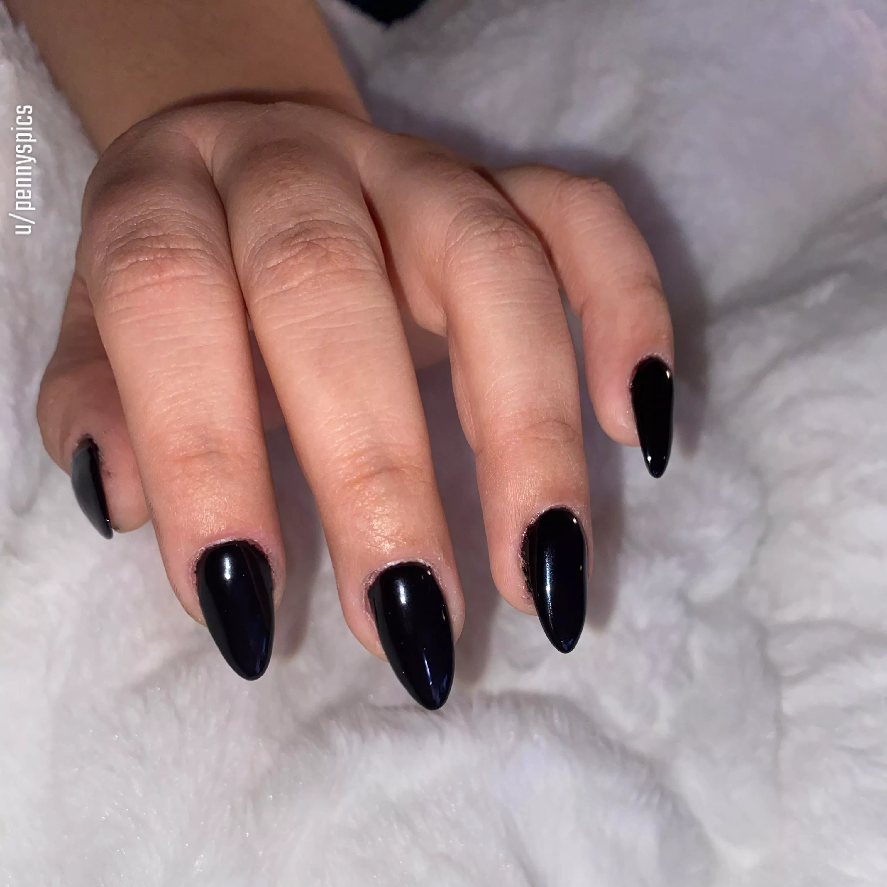 I’m in control now 🖤😈🖤