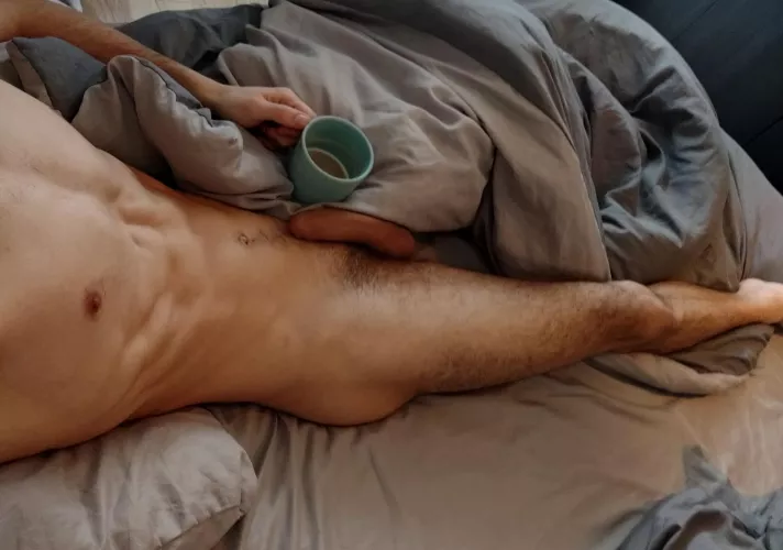 In all honesty, would you hop in my bed? ❤️‍🔥🌹