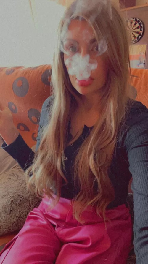 Leather and smoke 💨