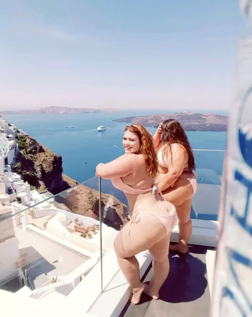 London Andrews and Yazmin the Fox