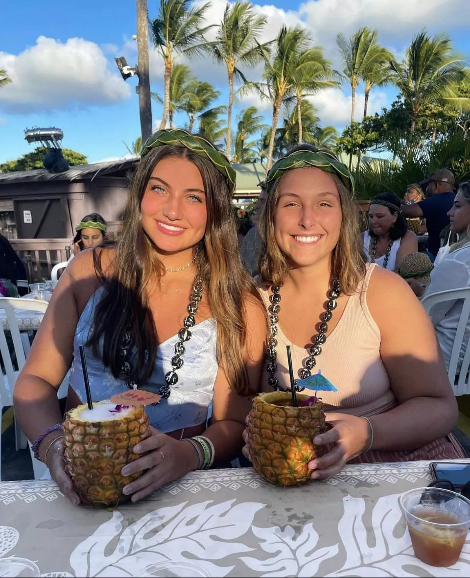 Luau Girls