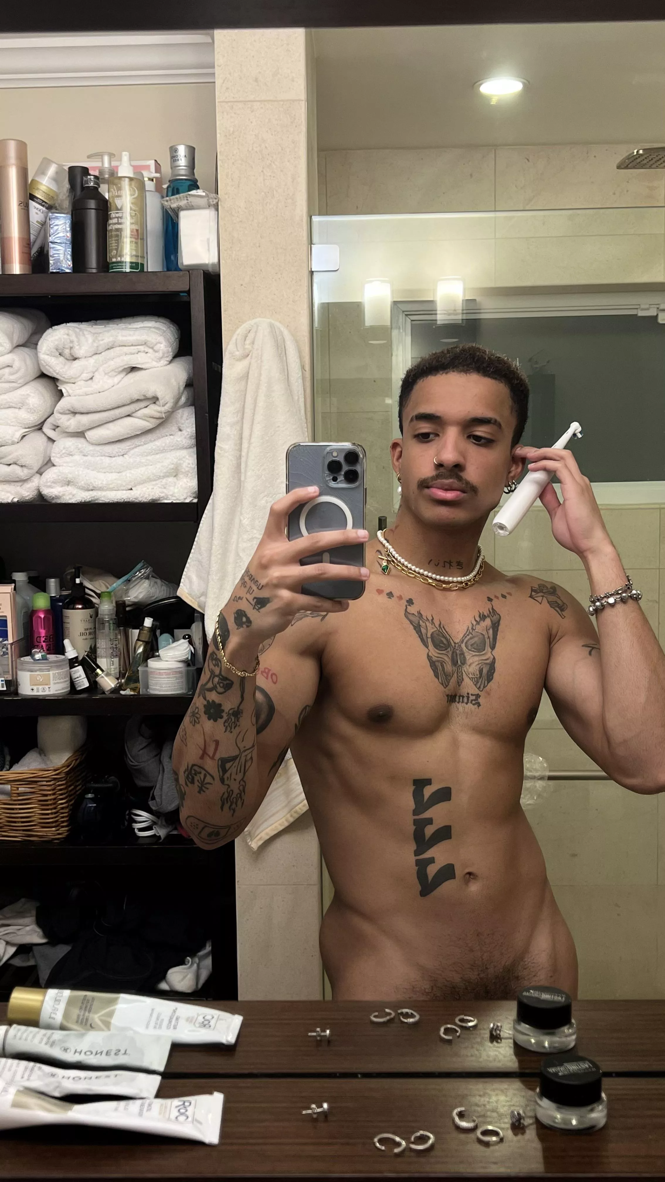 Meet me in the bathroom?