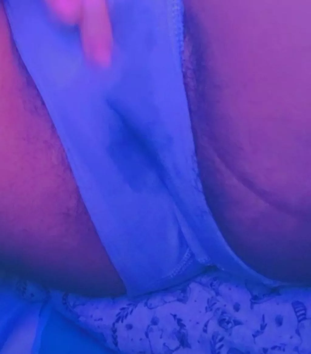 My girlfriend's wet spot