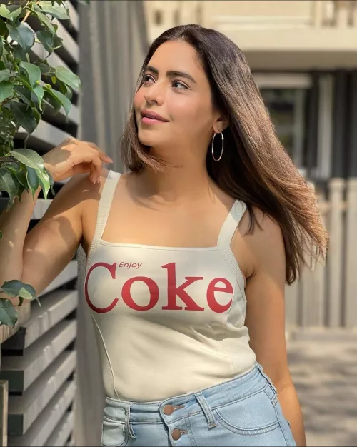 Never knew coke sold milk too, well now I want to enjoy two cans of nice coke milk.