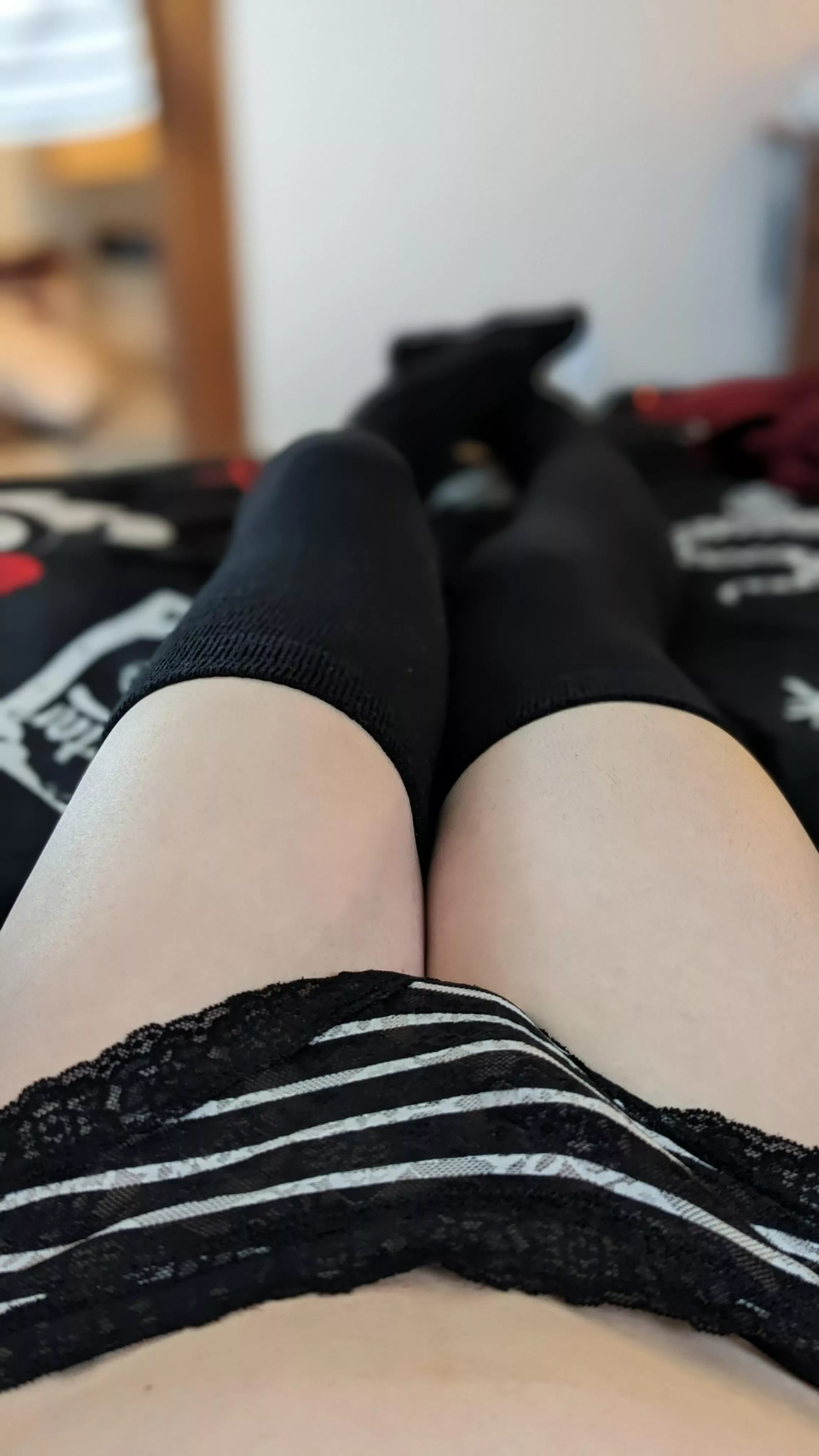 please cum over 👉🏻👈🏻