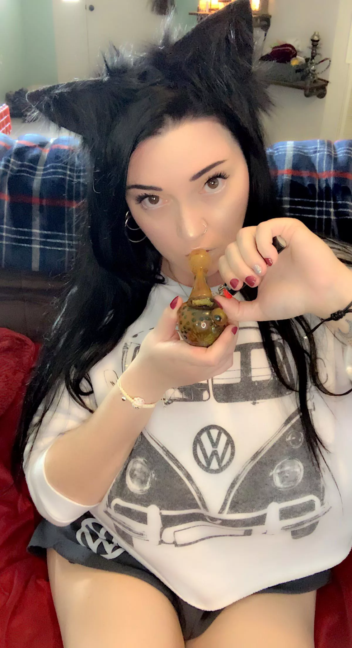 Puff puff pass meow 😸 😽💨💨💨