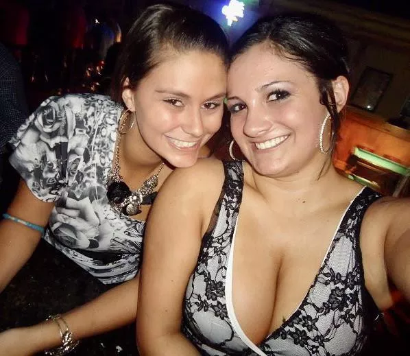 Same color shirt, different size