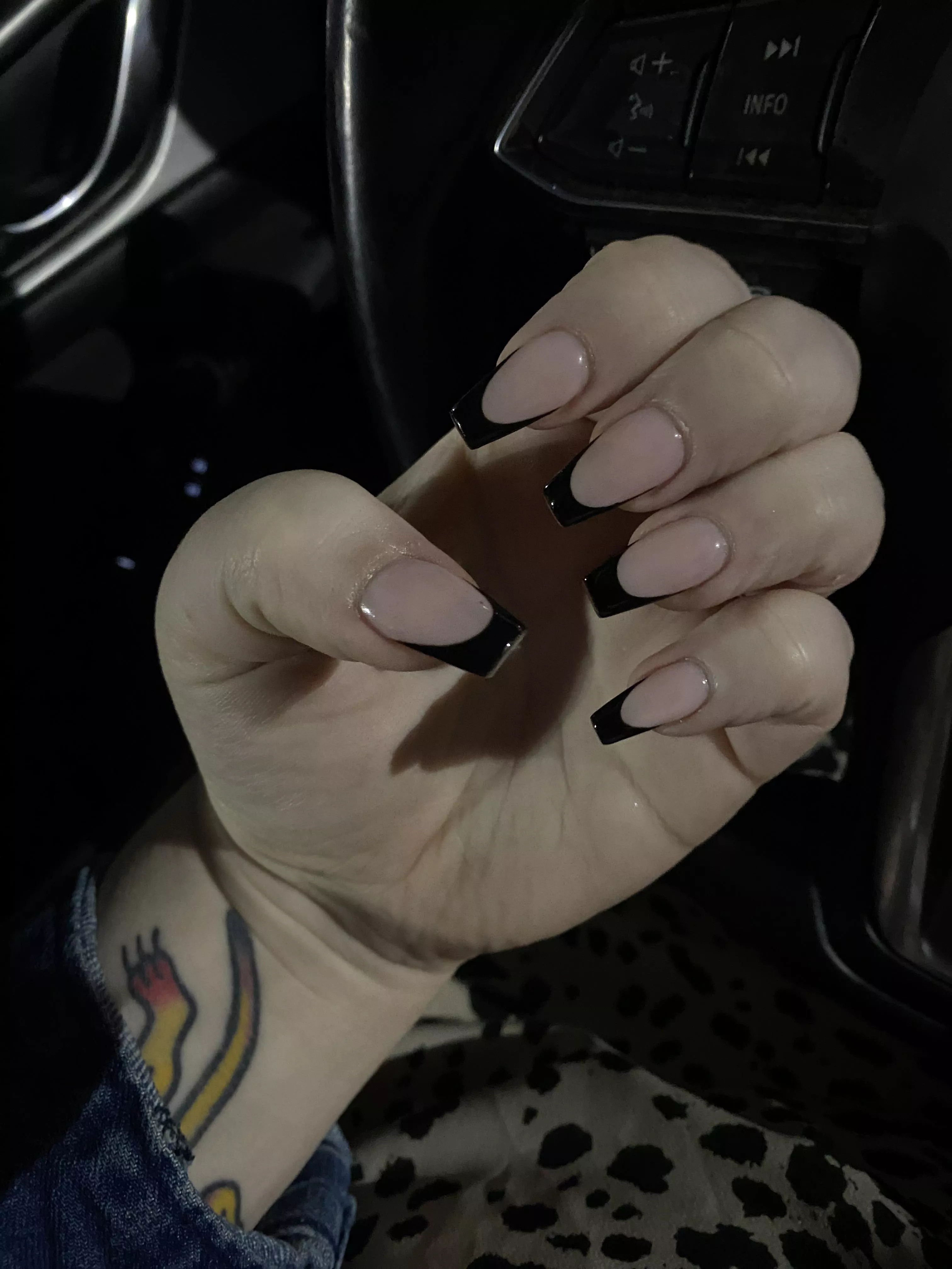 something simple :) all it's missing is a dick