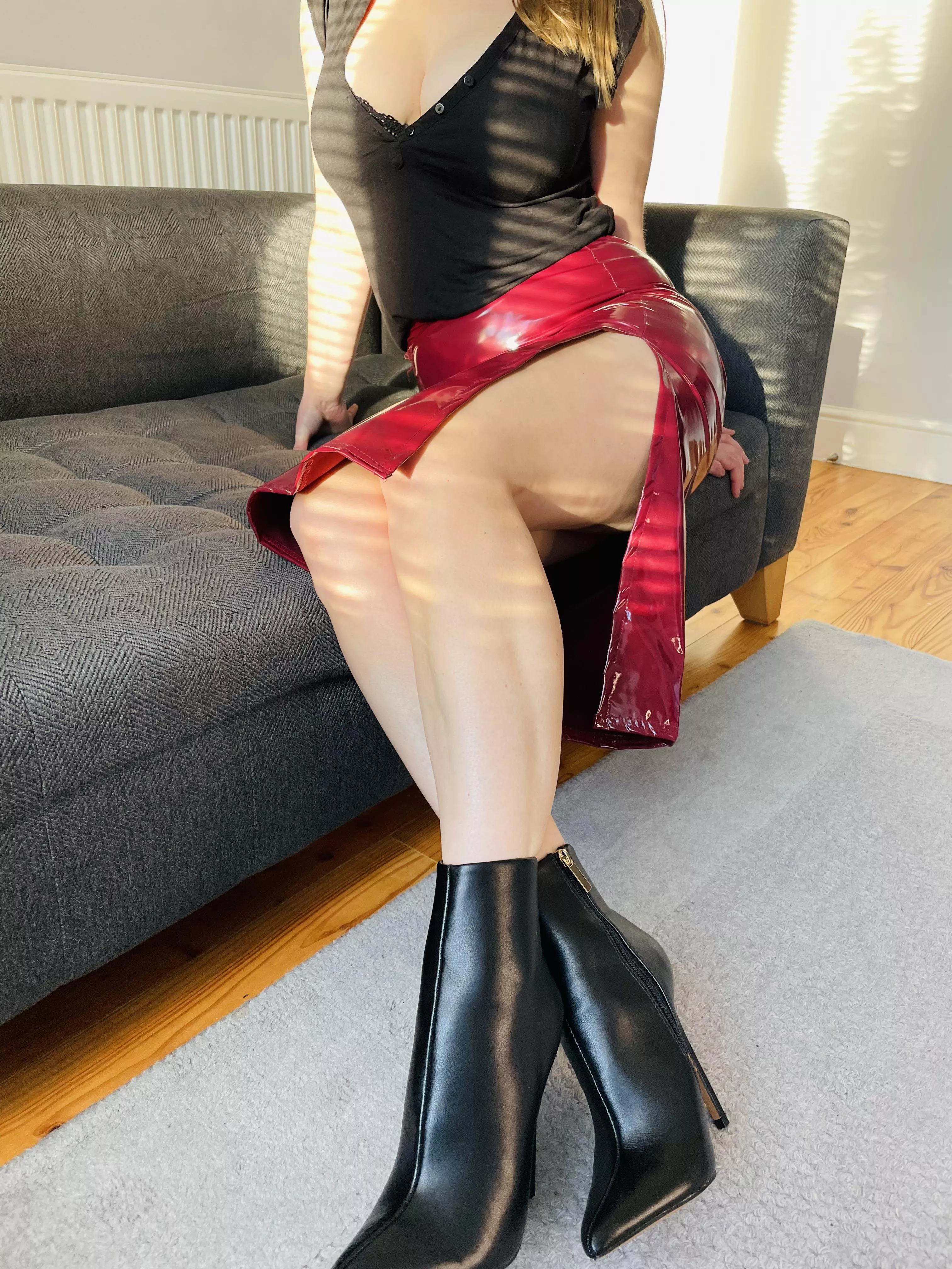 The boots are leather 🤷‍♀️