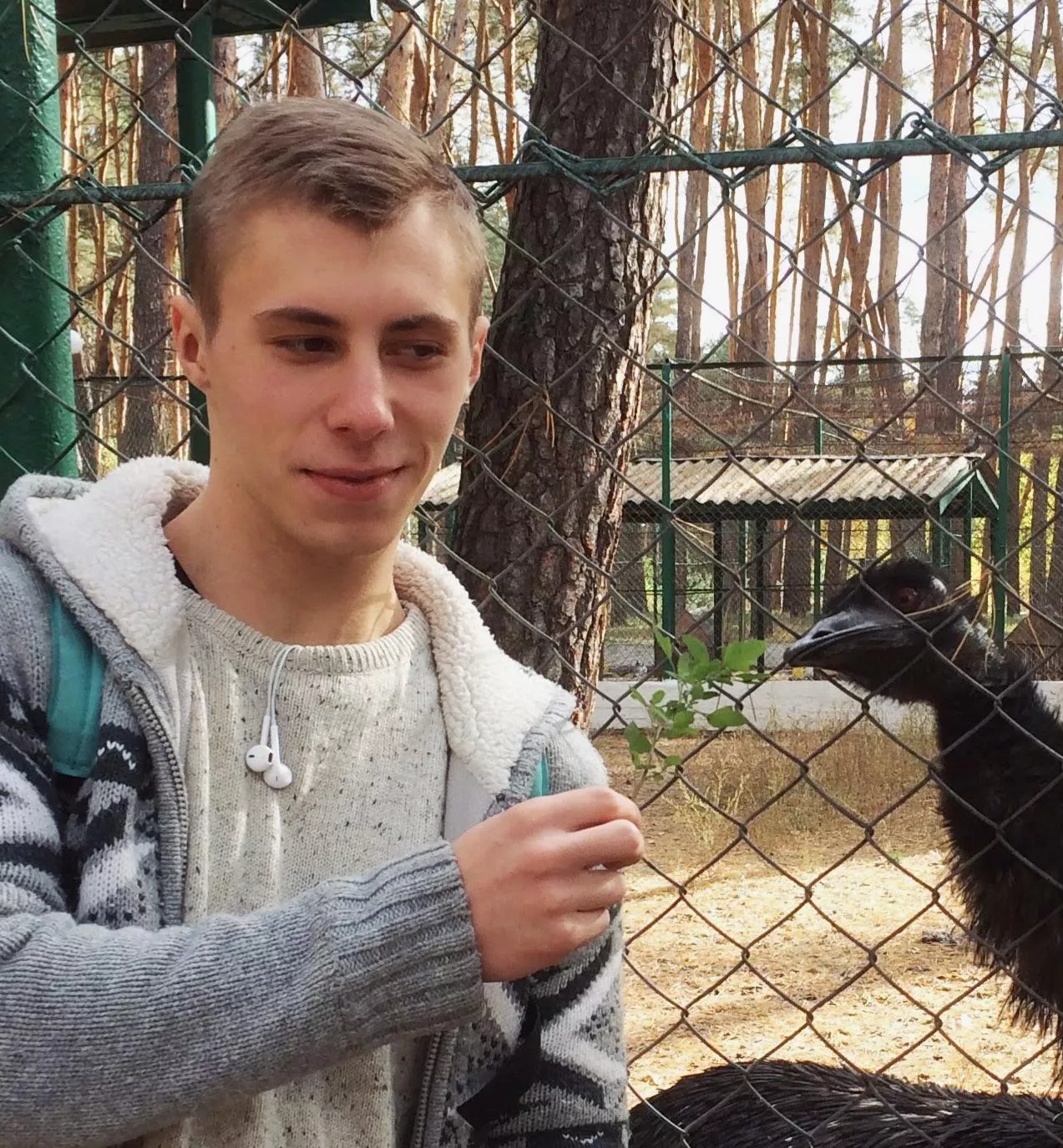 Who will eat this twig first, me or him 🙃