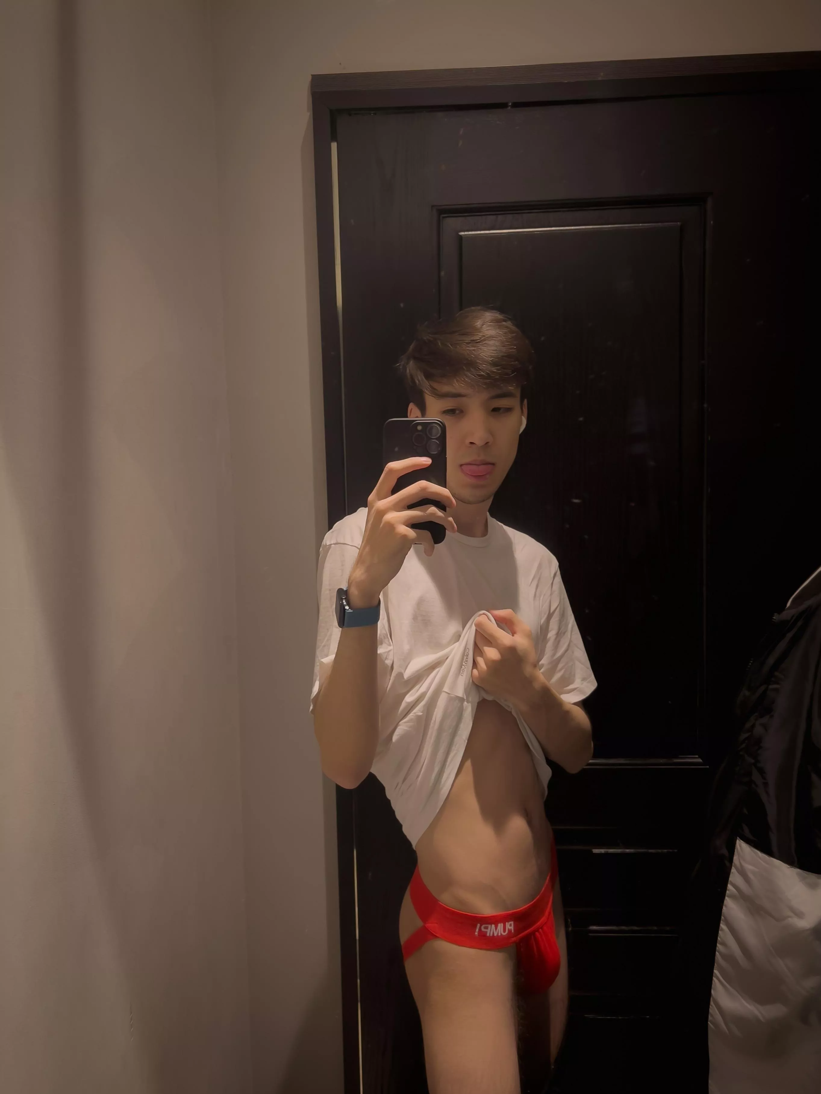 [20] do you want to fuck me?