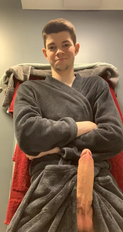 21 M4F - Slide onto my thick cock, and let me stretch your pussy wide open until it’s gaping for me 😏