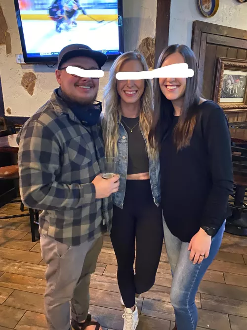 27F/30M OKC/ATL based couple. Who’s trying to fuck my hubby? We travel!🔥🔥🔥