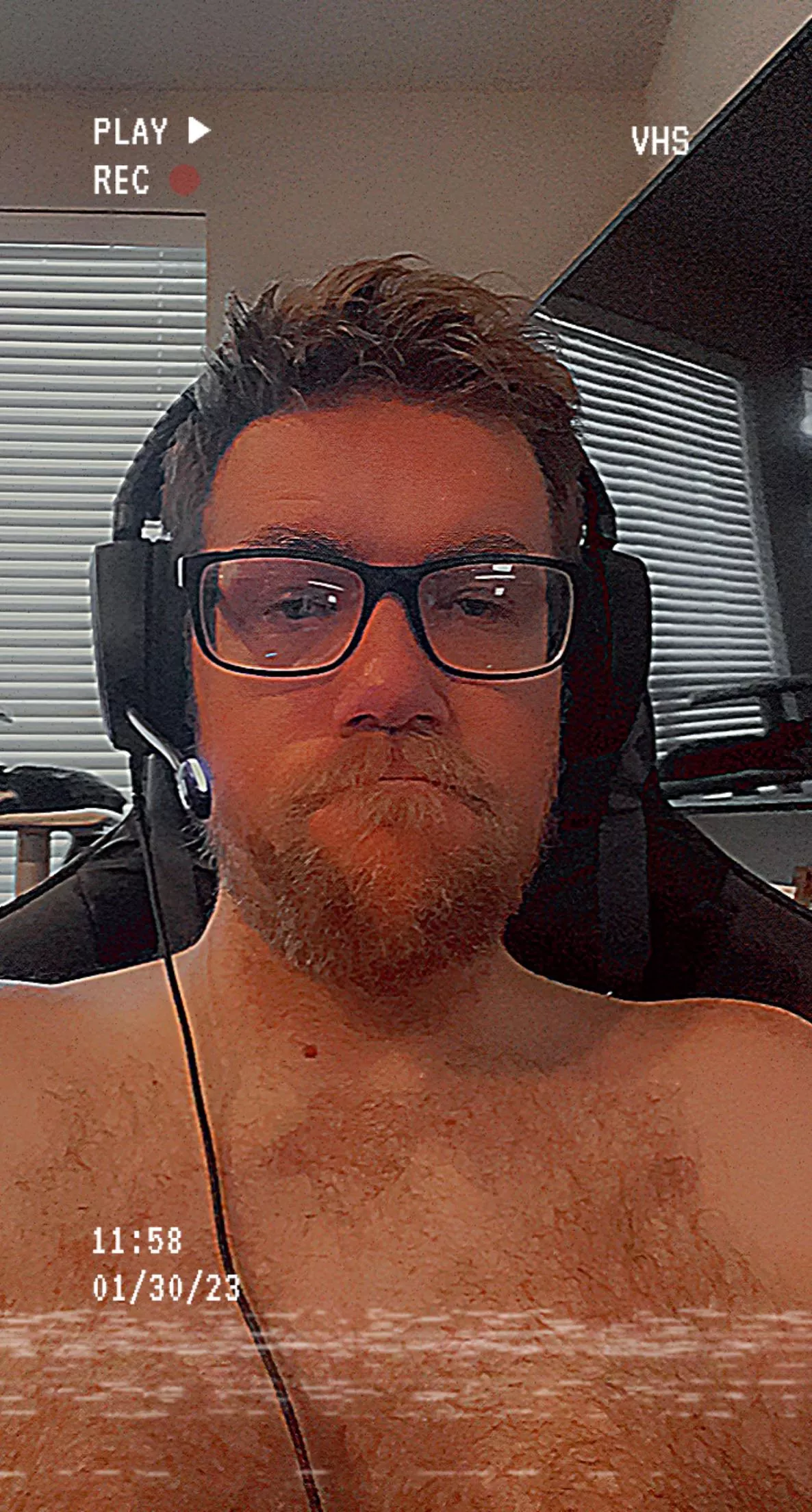 [35] men don’t have to show it all off all the time right?