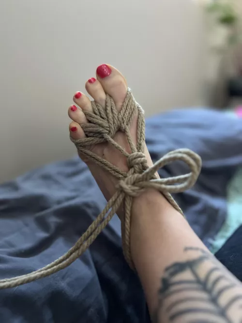 A little torture tie 🤭