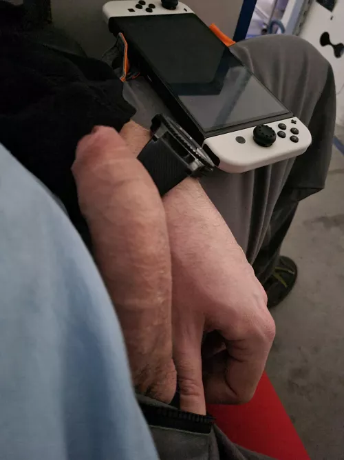 Any bears that can keep me awake during the third shift?