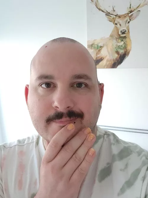 Back from the nail salon, gotta keep those gaming fingers neat and sparkly 💅🎮