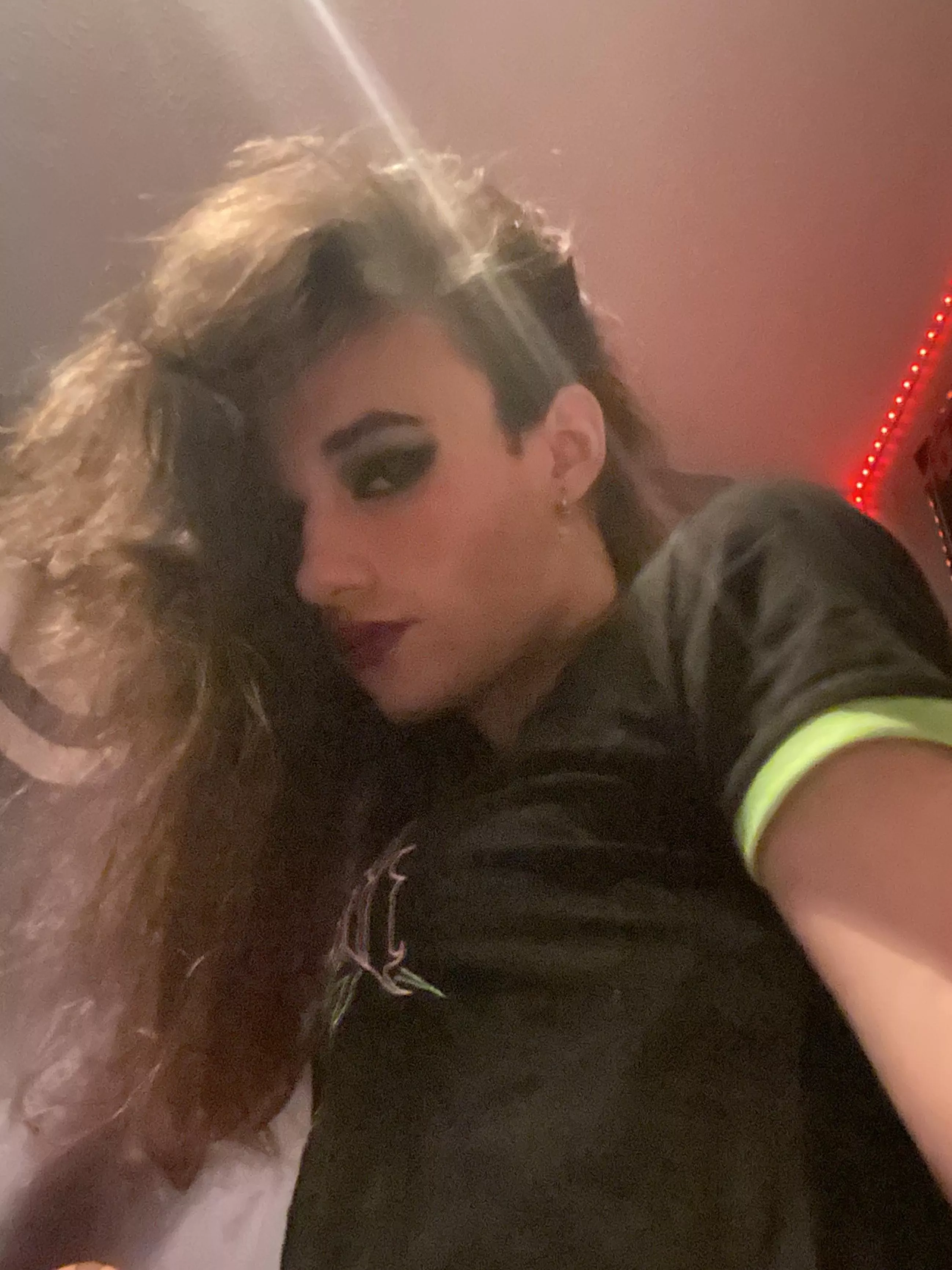 bad quality but my hair looks nice :3