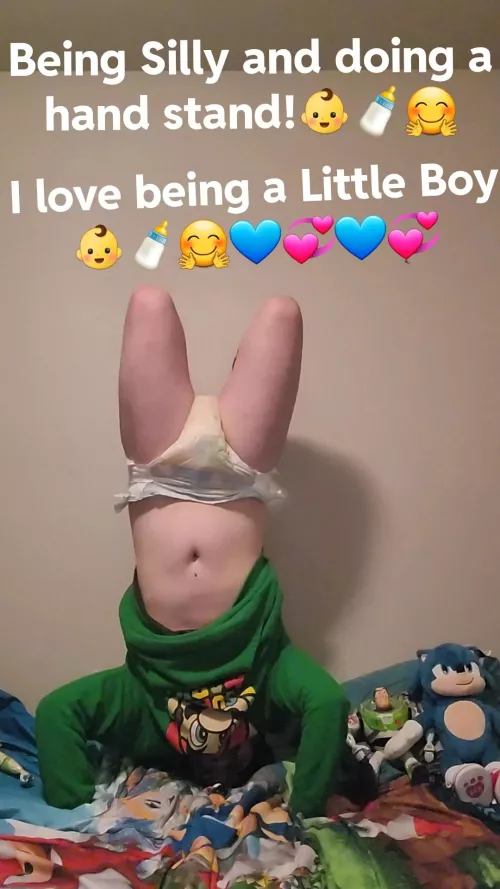 Being little is a lot of fun 🤗🍼❤️💙💞❤️💙💞