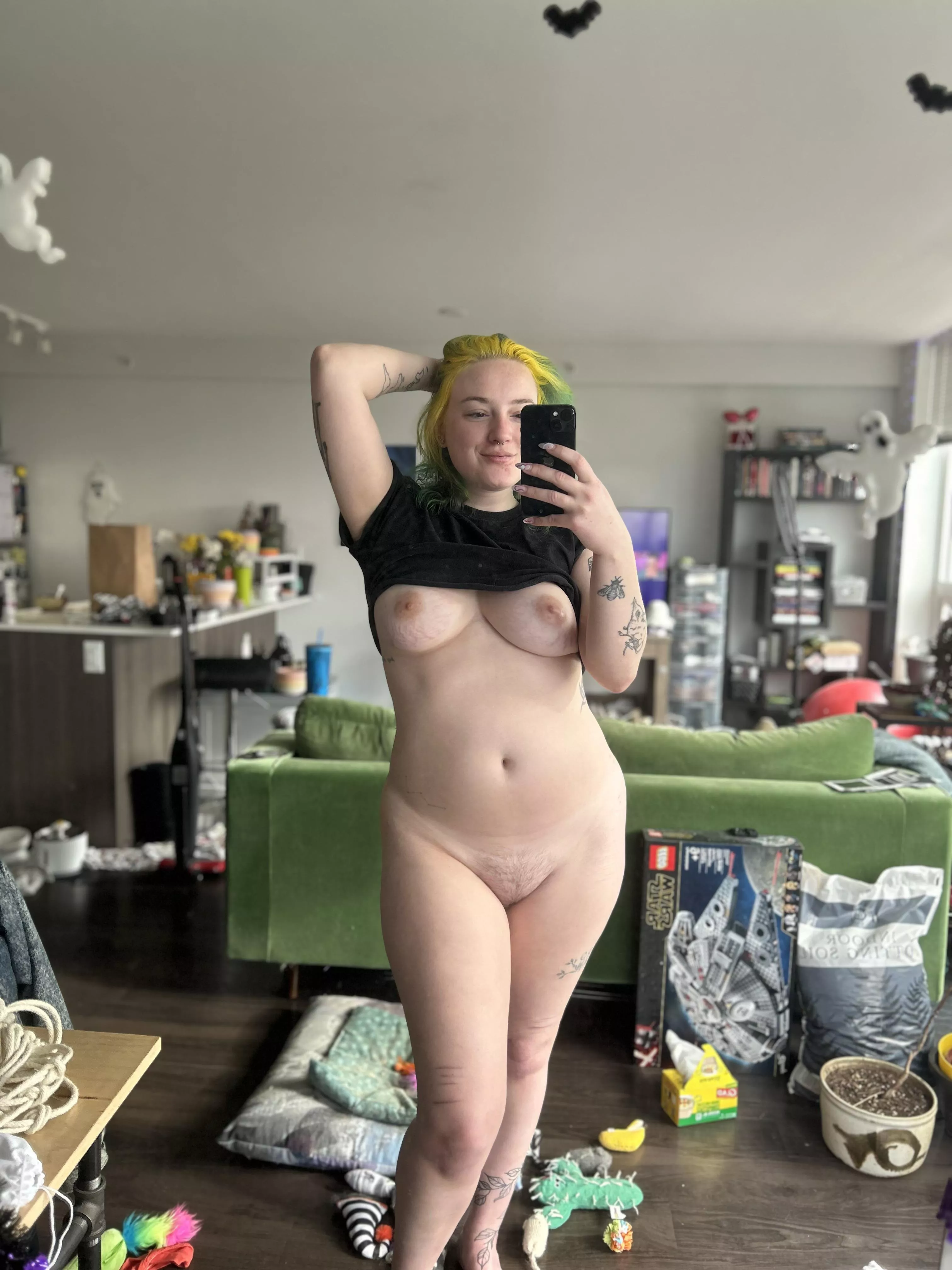 Big hips make for good grips 😜