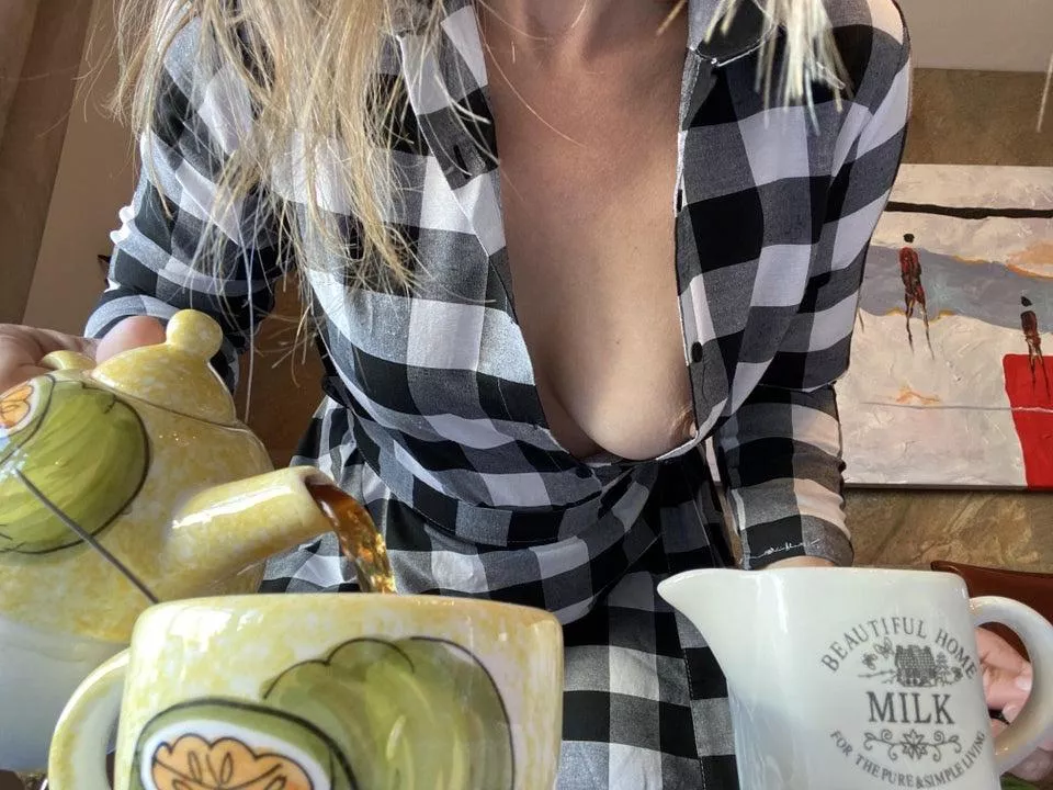 Can I invite you for a cup of tea (f)48