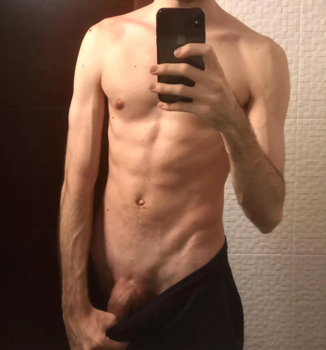 Dm me if you want to see my teen cock