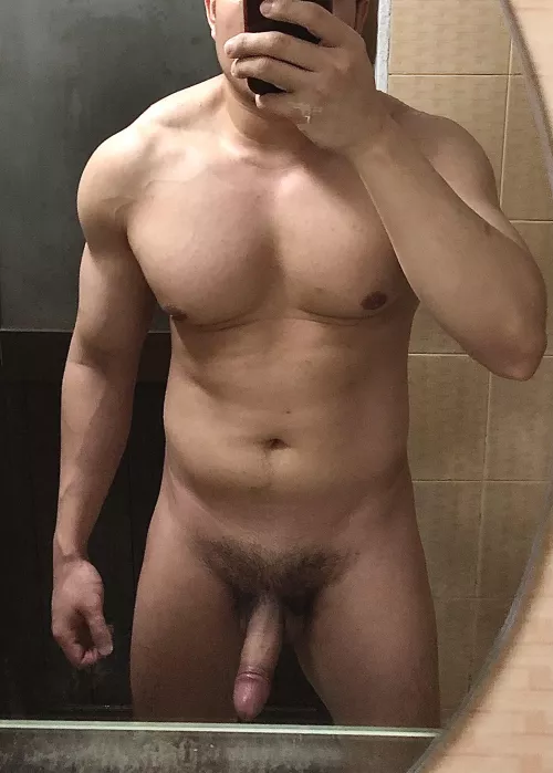 Do i look muscular enough ?!? (m)