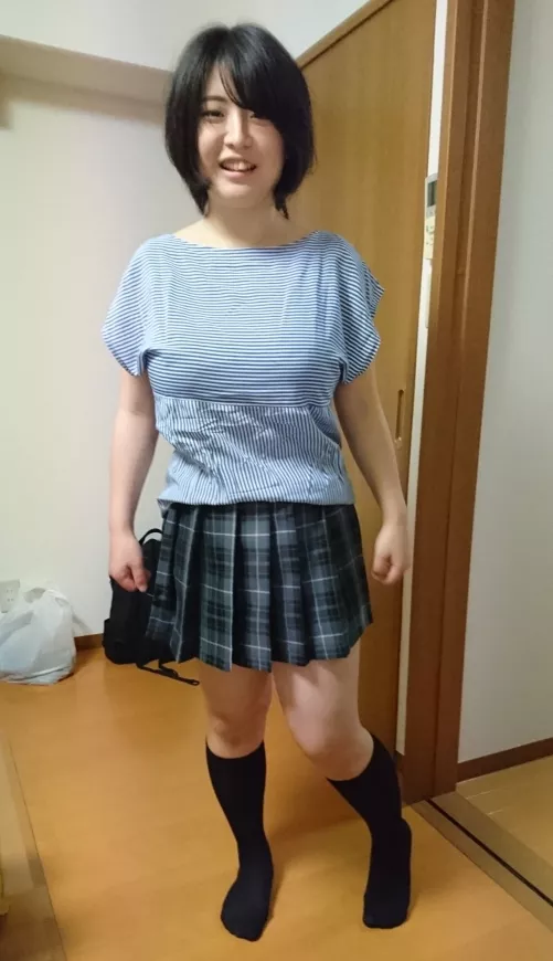 Does this school uniform suit me?