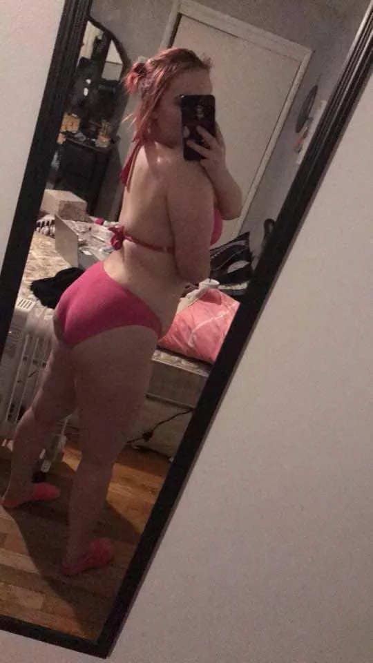 [domme] losers get down here and show mommy your cock to rate comment your sizes losers let mommy humiliate your shrimp