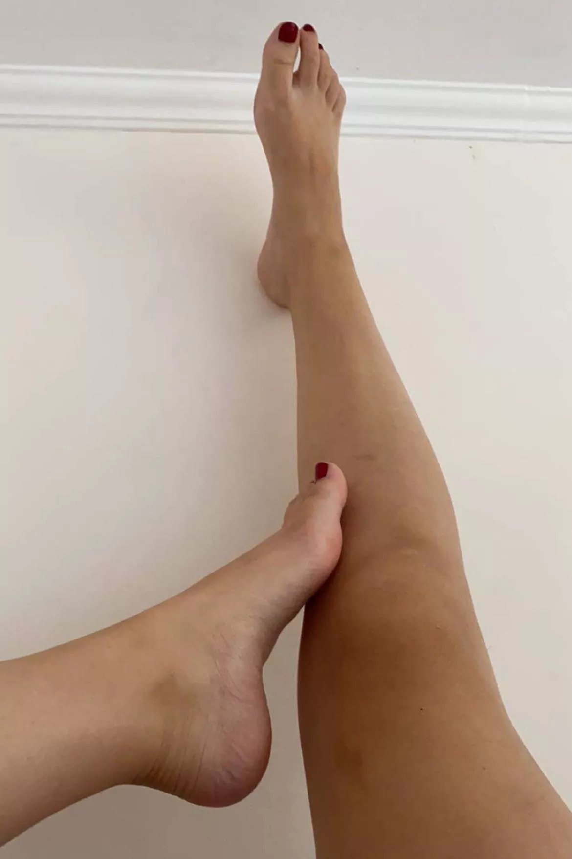 Feeling a bit insecure but here we go. How do you like my feet?