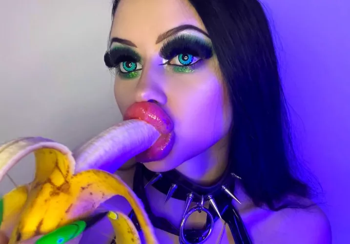 Fillering my lips only this stuff