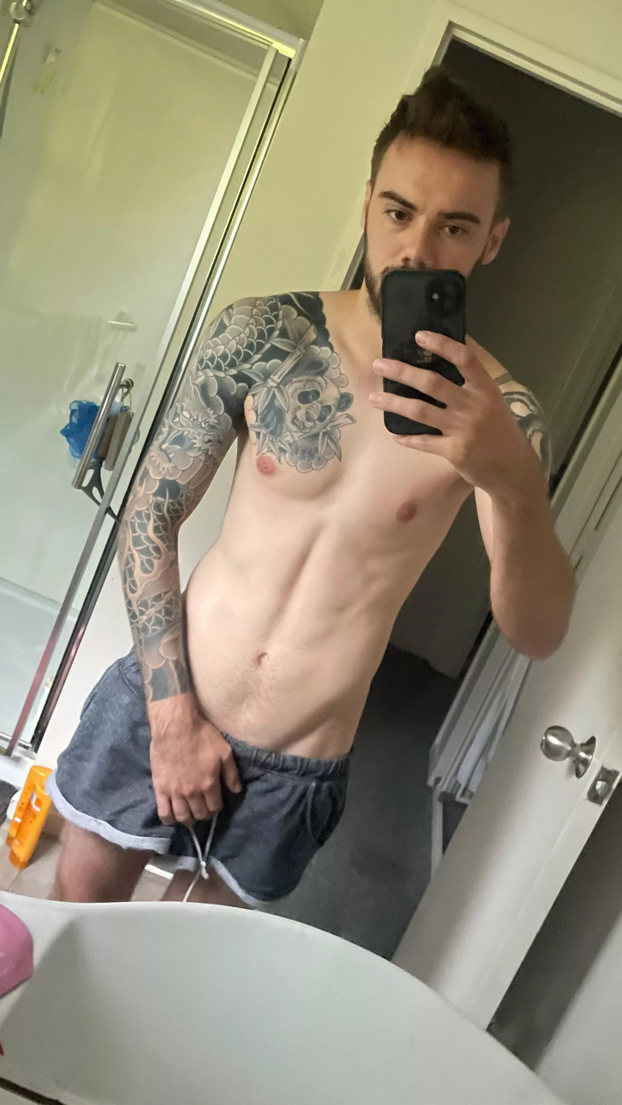 Gripping the wood 😅