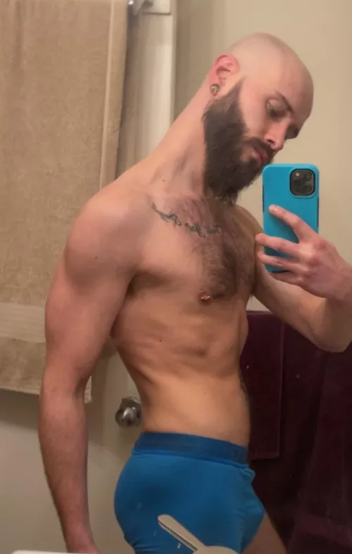 Here’s to keeping it real. New post, new year. Year of the rabbit 🐇 frisky😬