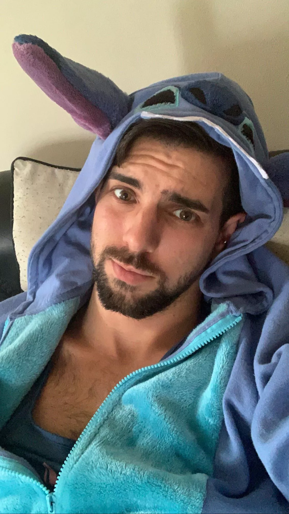 Hey! New here, just saying hi 😊