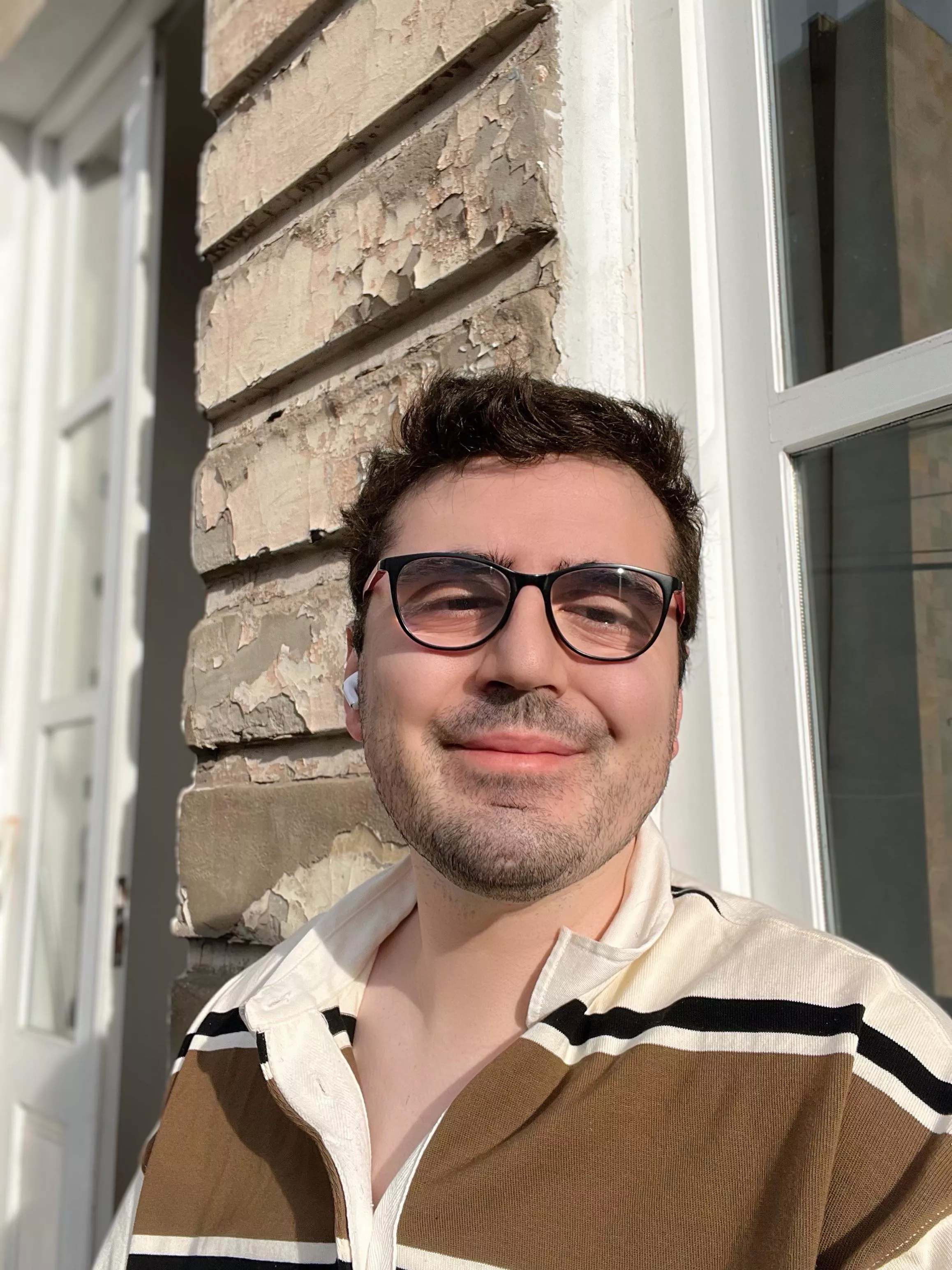 Hi from a sunny but cold day!