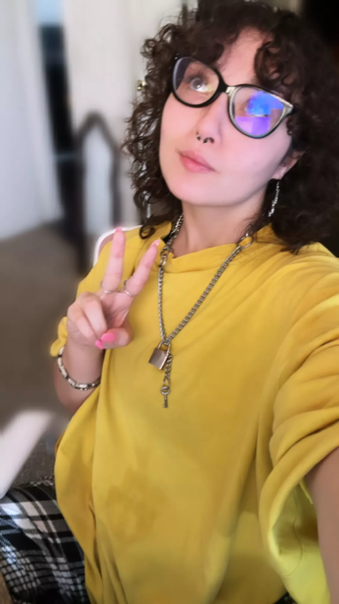 Hi, I’m your boyfriend now 😌