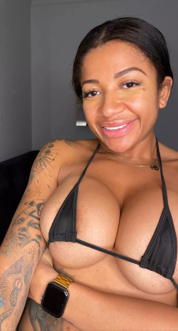 hope i can convince you to stop scrolling ?