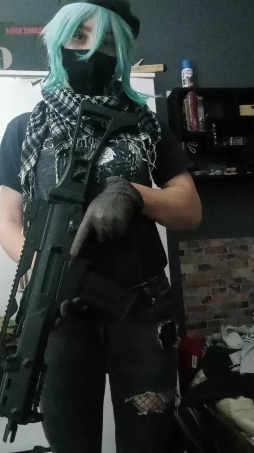 How you guys like a military femboy?