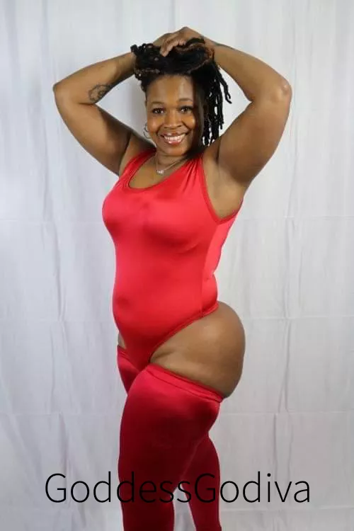 I have many attributes honey. That’s why I come in a big package.